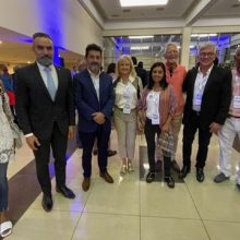 Junto al Embajador de la Argentina en El Salvador, Ruben Ruffi, y miembros de ONGs de Seguridad Vial.